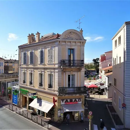 Nostra Вілла Сен-Рафаель