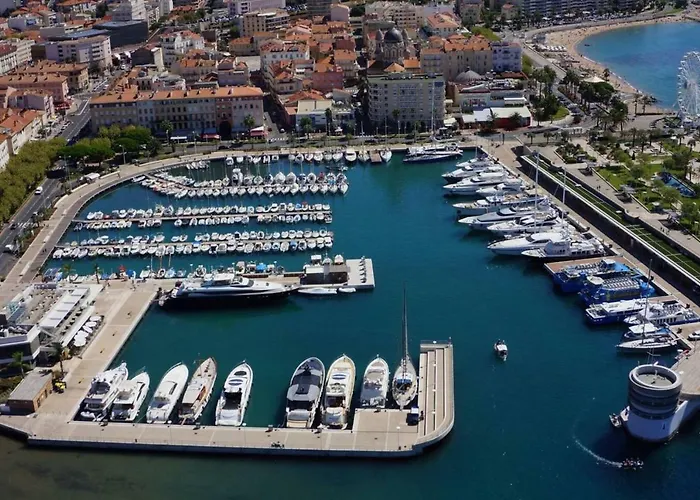 Вілла Nostra Сен-Рафаель