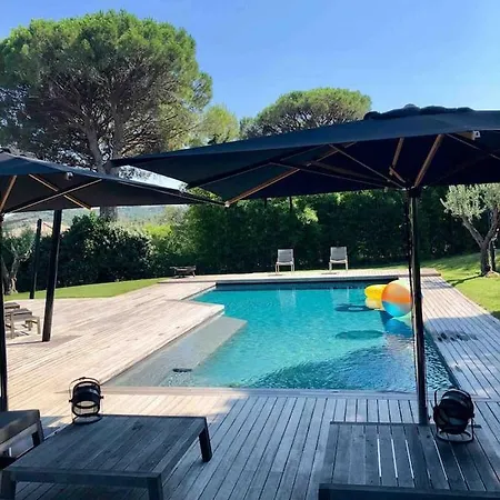 Nostra * Saint-Raphael (Var)