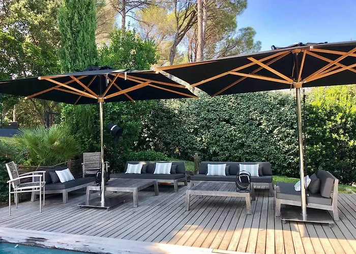 Nostra Saint-Raphaël