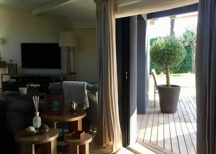 Villa Nostra Saint-Raphaël