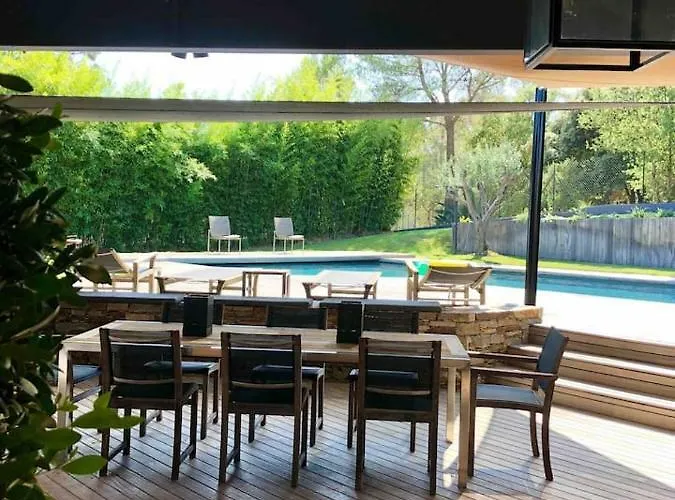 Nostra Saint-Raphaël