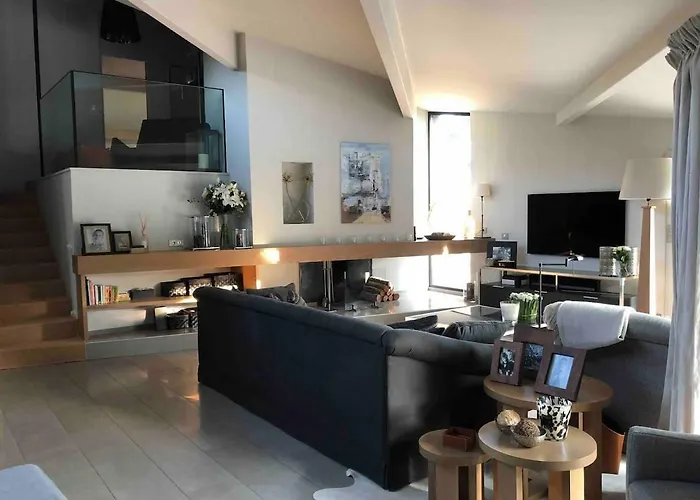 Nostra * Saint-Raphaël