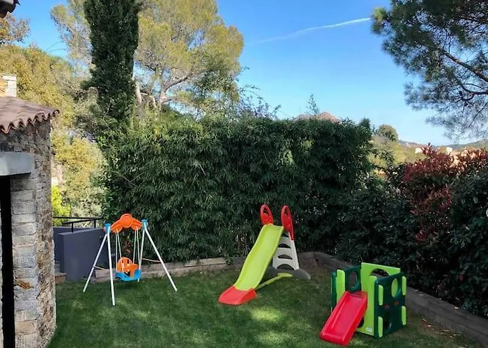 Nostra * Saint-Raphaël